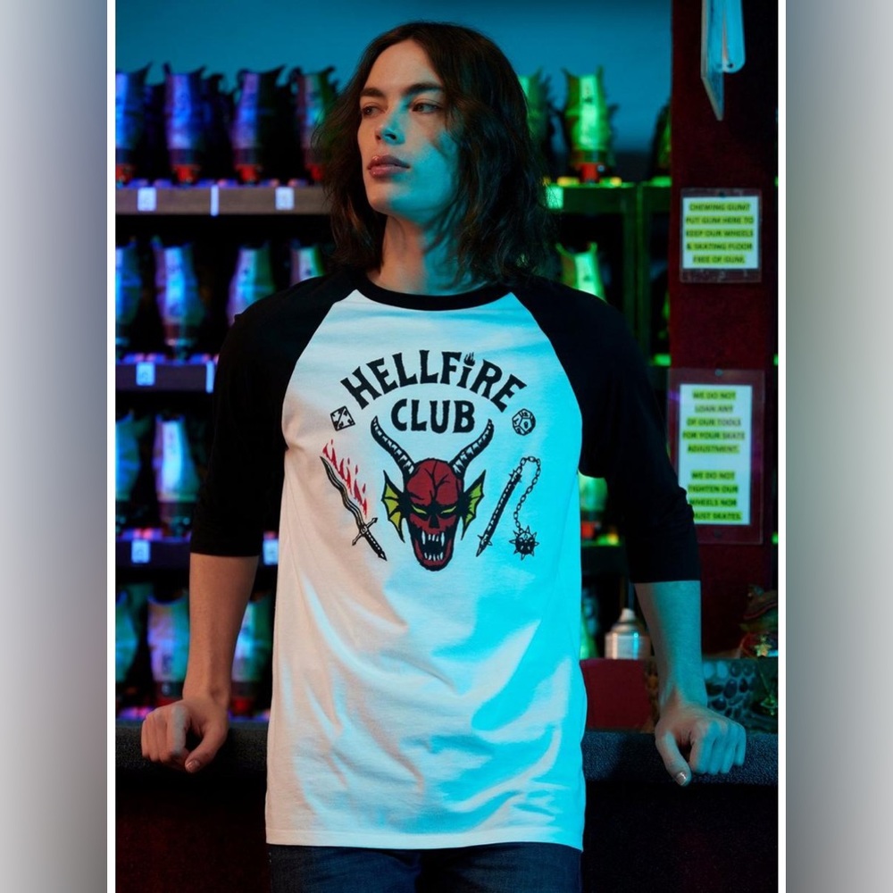 Our Universe Hellfire Club Stranger Things Raglan Longsleeve Shirt UNISEX XS